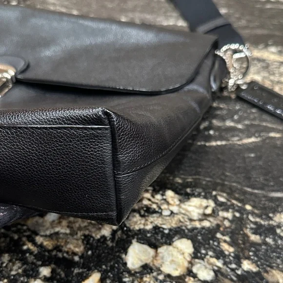 Like New Coach “Beckett” Black🖤Leather Briefcase, Messenger Flap, Crossbody